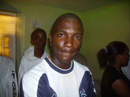 ou ka di sa!!!!!!!!! DOULOP le couz