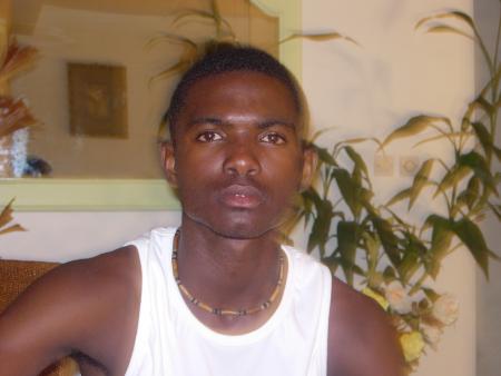 é bin oui c moi wily  bin lé chou je vou laiss la place pété lé coms